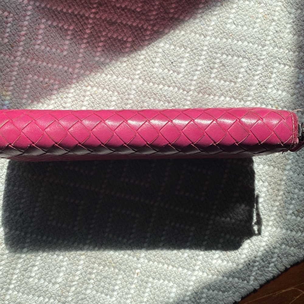 Bottega Veneta  zip around wallet - pink - Picture 5 of 16